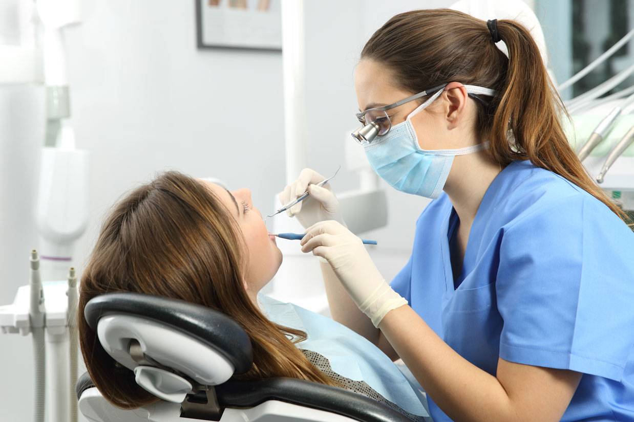5 Simple Ways To Get Low-Cost Dental Implants_5