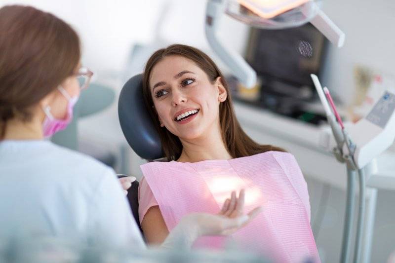 Five Key Differences Between Dental Implants vs Crowns_4