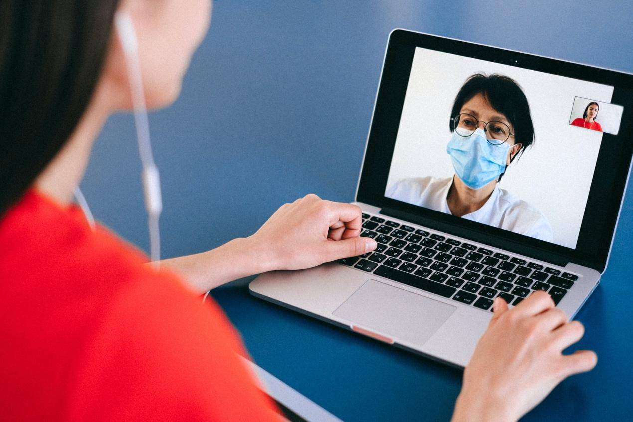 How To Recover After Emergency Tooth Extractions?_6